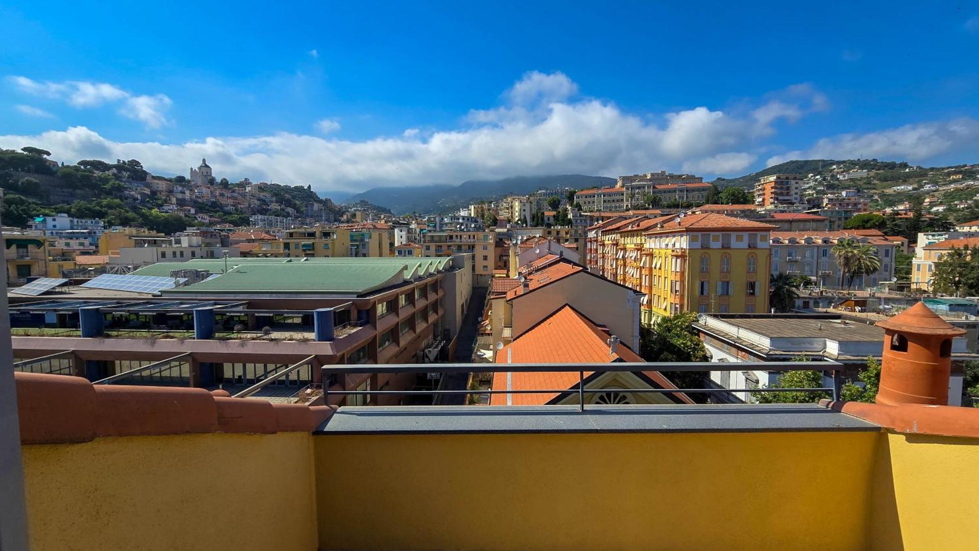 Centro Immobiliare Flagships Apartments Sanremo Dış mekan fotoğraf